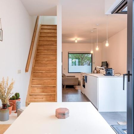 Stylishly Furnished Private Home In A Vibrant Area 安特卫普 外观 照片