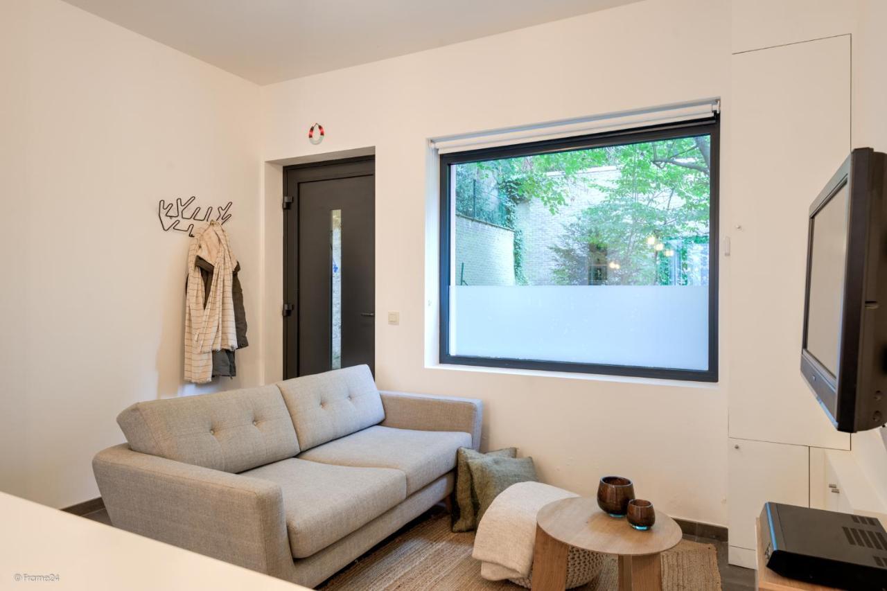 Stylishly Furnished Private Home In A Vibrant Area 安特卫普 外观 照片